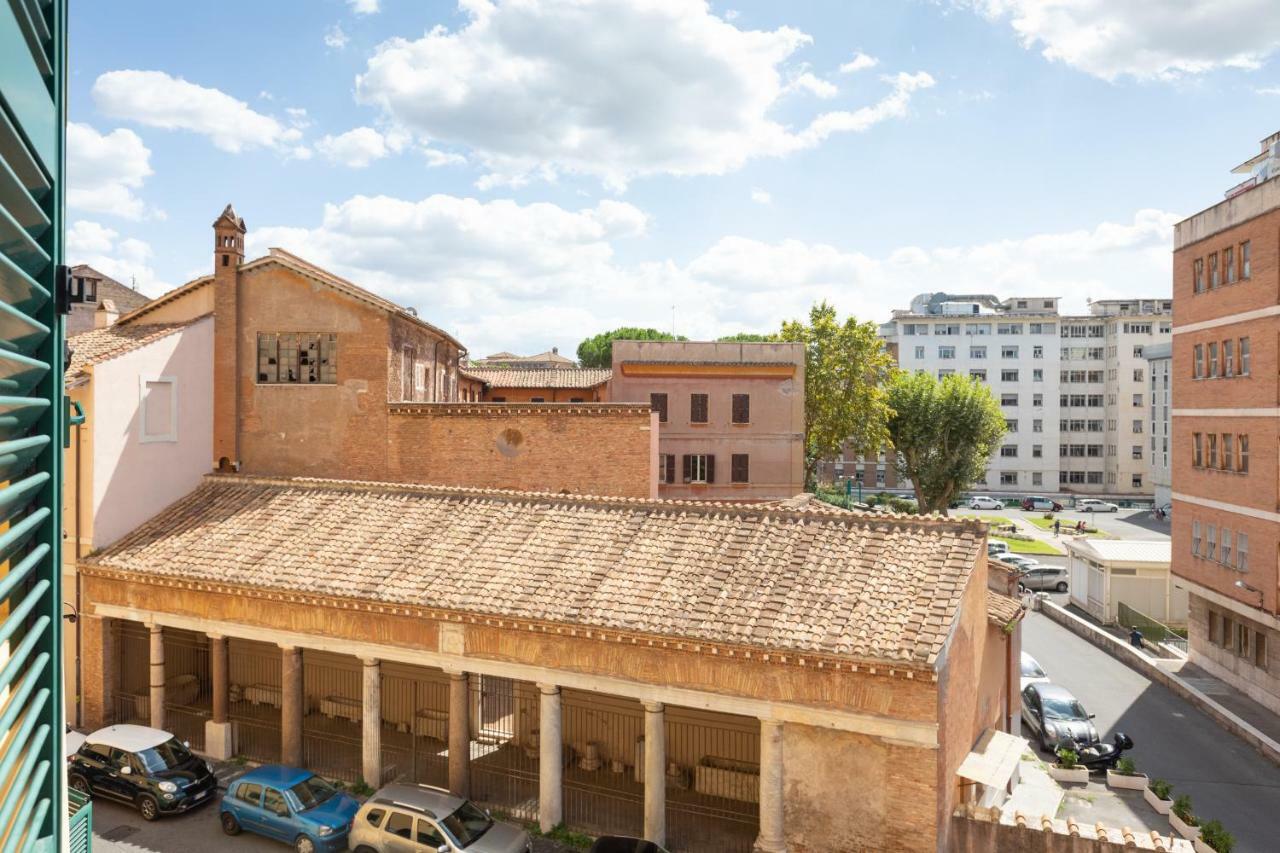 Mini Appartamento Colosseo ローマ エクステリア 写真